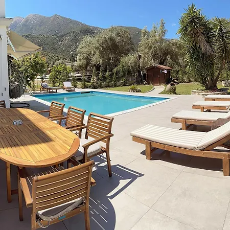 The White Villa Nidrí