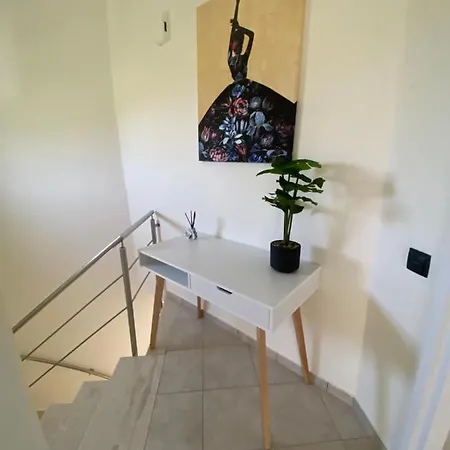 The White Nydri (Lefkada)