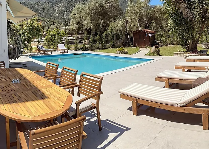 The White Vila Nydri (Lefkada)